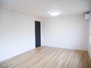 グランシャリオ日永西 C201号-4