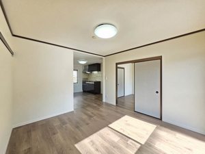 リヴェール瀬名 A102号-2