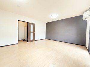 カーサ江島 B102号-6