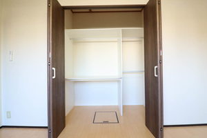 カーサ江島 C102号-7