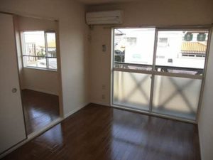 コートビレッジジュン E201号-4