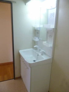 プレミール七宝 A102号-4