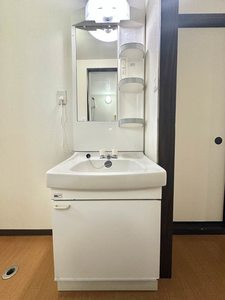 Ｔ．Ｔ．ＨＯＵＳＥ B203号-8