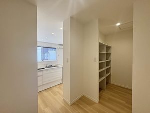 メリースクエア C102号-5