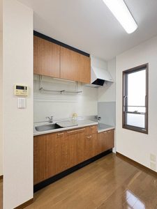 リュミエール中田 A102号-4