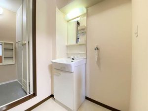 プレミール杉山 B102号-7