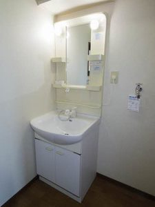 フローラルパークコート B201号-11