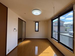 メゾン・ド・トーエー A101号-2