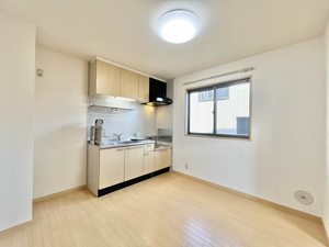 グリーンパレス B102号-5