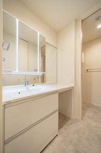 ＳｈａＭａｉｓｏｎ　ＵＮＯＤＯＳＴＲＥＳ 0302号-7