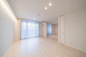 ＳｈａＭａｉｓｏｎ　ＵＮＯＤＯＳＴＲＥＳ 0302号-10