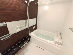 シャーメゾンプレミア鐙 0303号-4