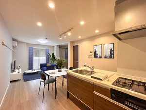 シャーメゾン仁王門通 0103号-2