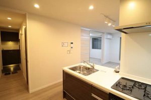 シャーメゾン仁王門通 0302号-9