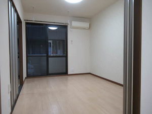 ドミール加藤 A102号-2