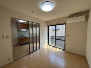 プレシール旭 B202号-2