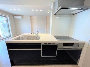 ソリューションズ　テン 0202号-5