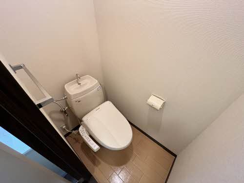 クレセントモール E202号-5