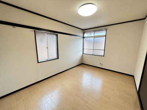 クレセントモール E202号-14