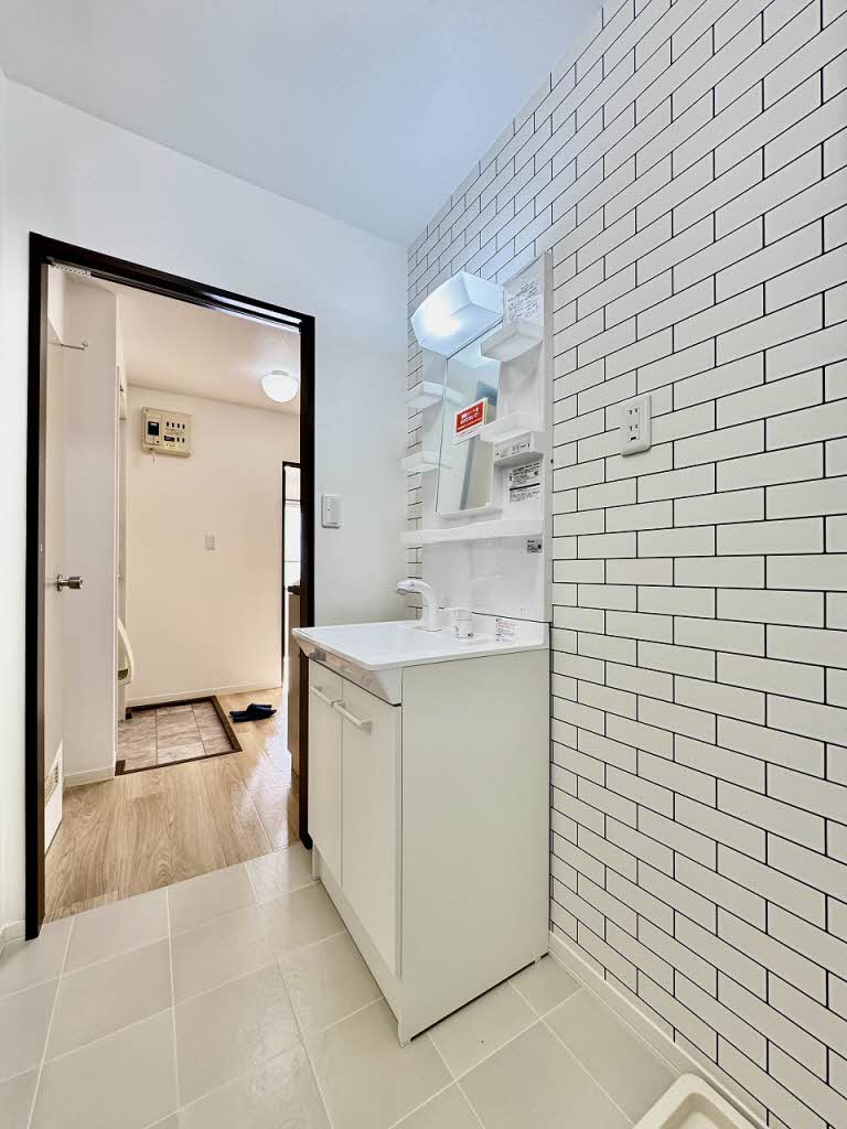 ワールドフレグランス青山　フランス館 A201号-6