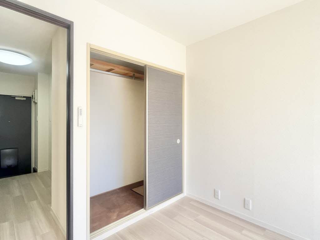 サーティーンガーデン B102号-11