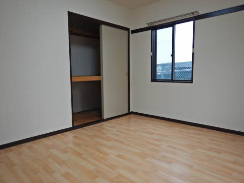 フレグランス Yours D102号-7