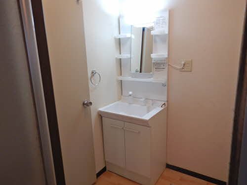 フレグランス Yours D102号-9