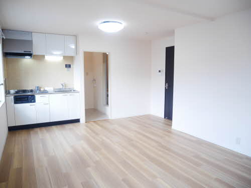 グランシャリオ日永西 C201号-3