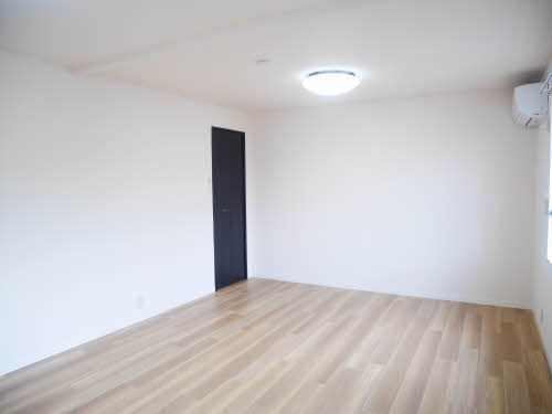 グランシャリオ日永西 C201号-4