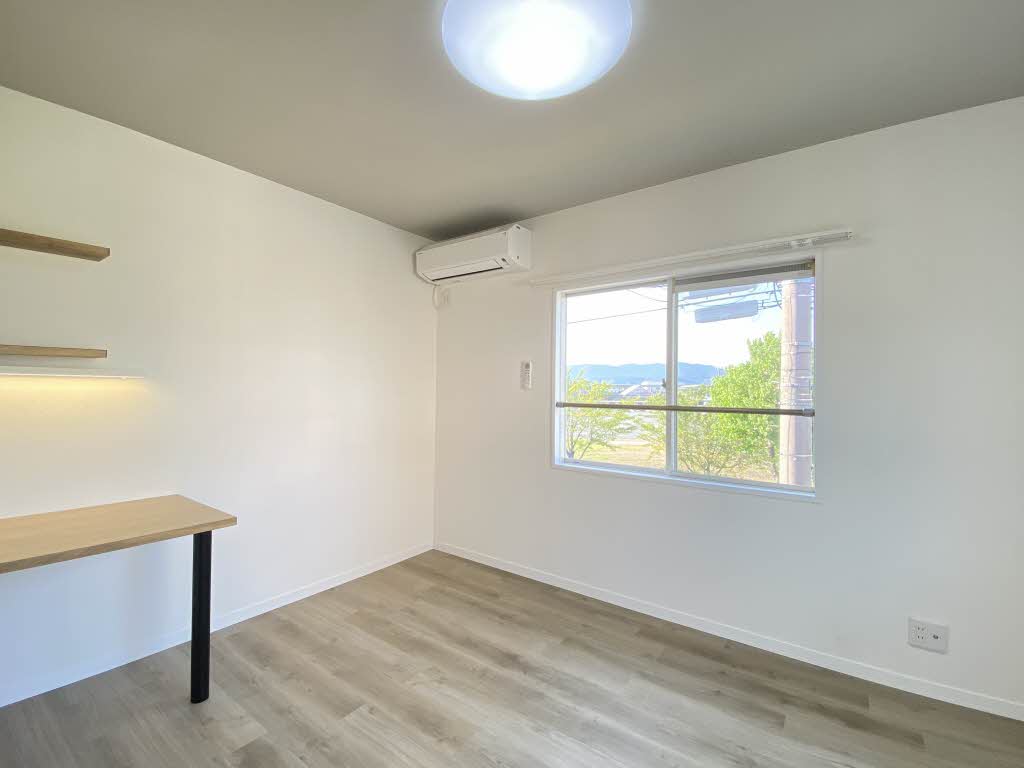 Ｔ．ＴＯＷＮエミネンス E201号-7