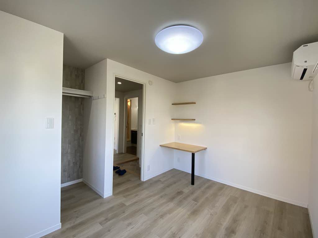 Ｔ．ＴＯＷＮエミネンス E201号-8