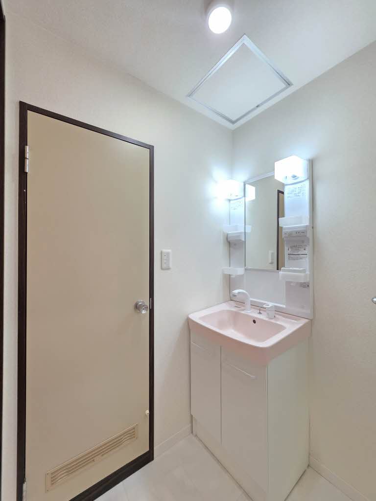 リヴェール瀬名 A102号-6