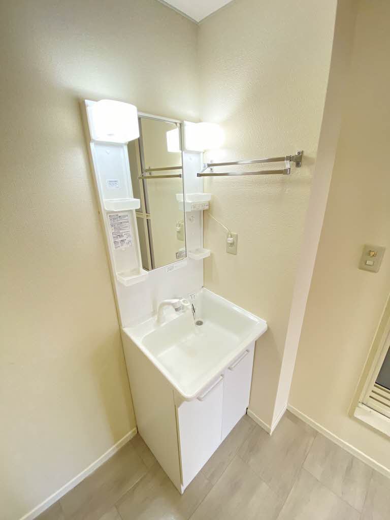 フレグランス日詰 C102号-15