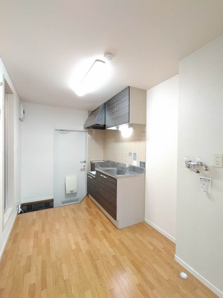 ベルメゾン安茂里 0103号-8