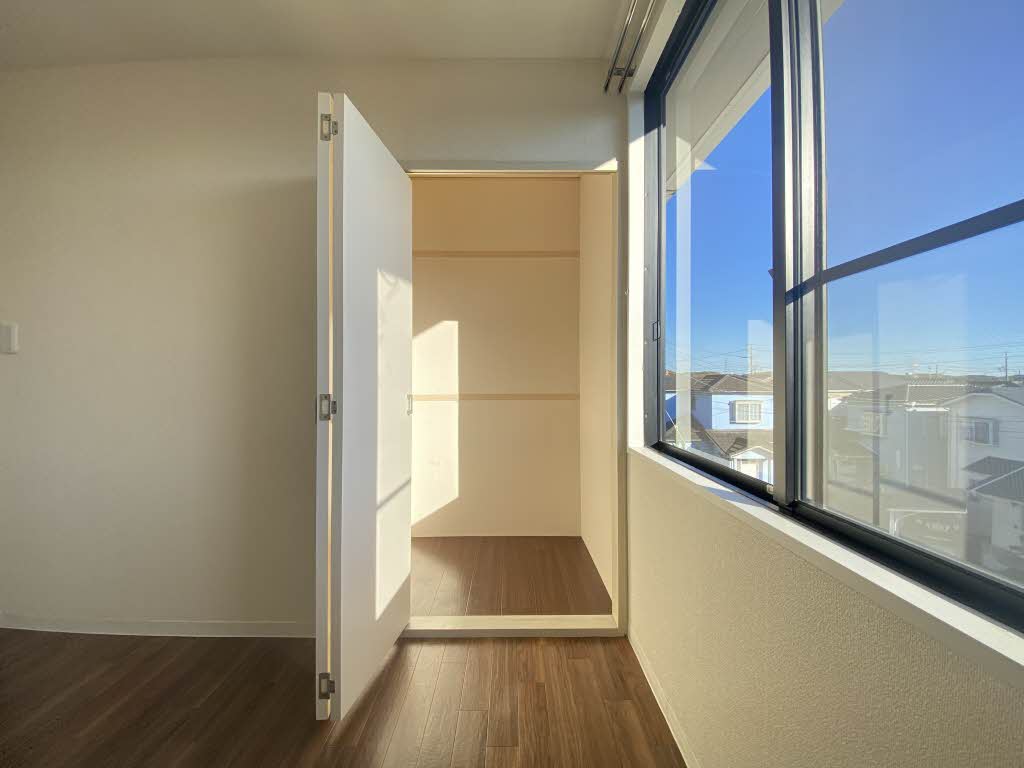 グランシャリオ D201号-4