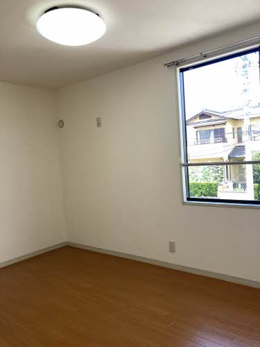 グランシャリオ D202号-3