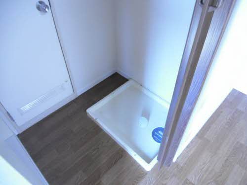 コートビレッジジュン E201号-8