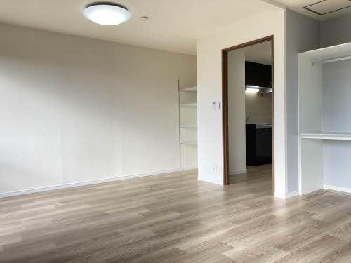 フレグランスコート佐野 B102号-3