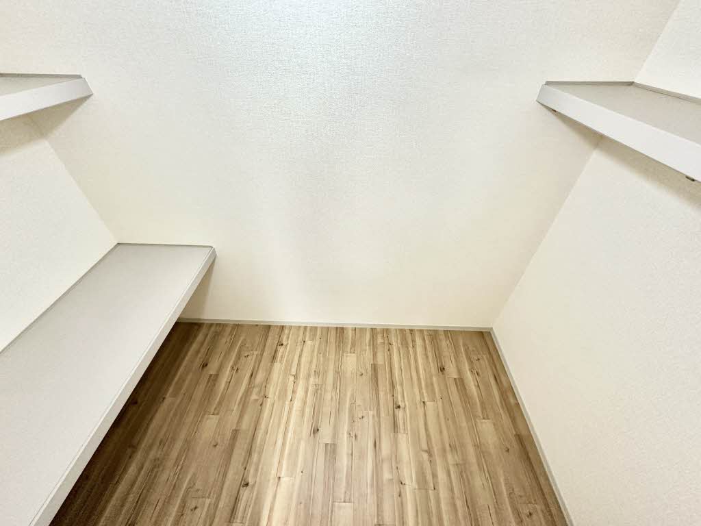 パストラル尾花 B201号-10