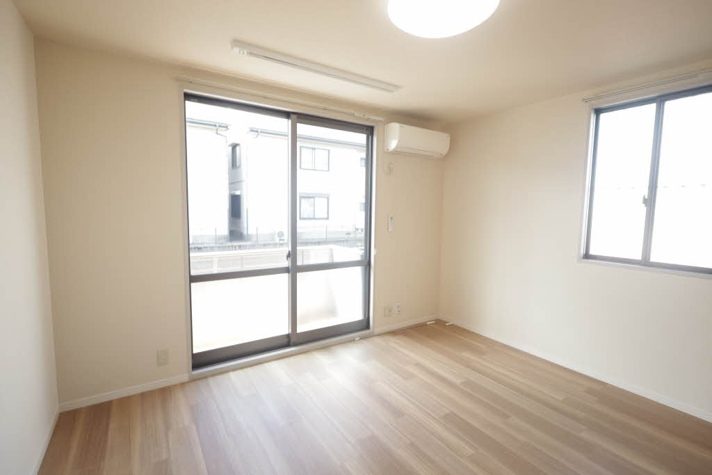 グラシア城西 A102号-3