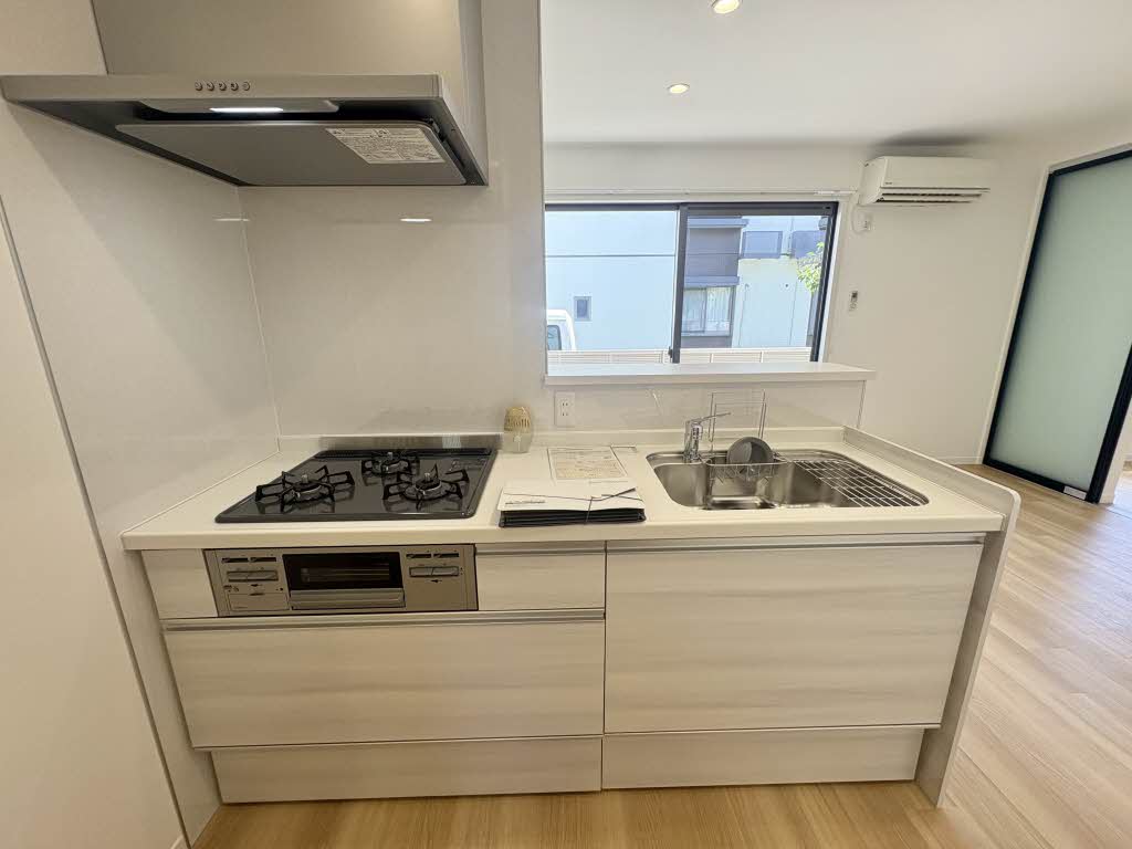 メリースクエア C102号-4