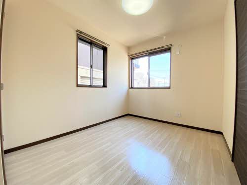 プレミール杉山 B102号-5