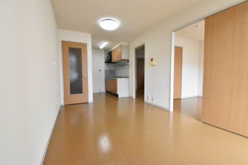 アヴァンセ A102号-3