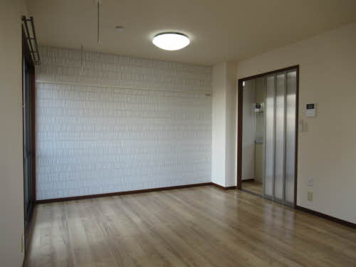 シャルム天間 F102号-4