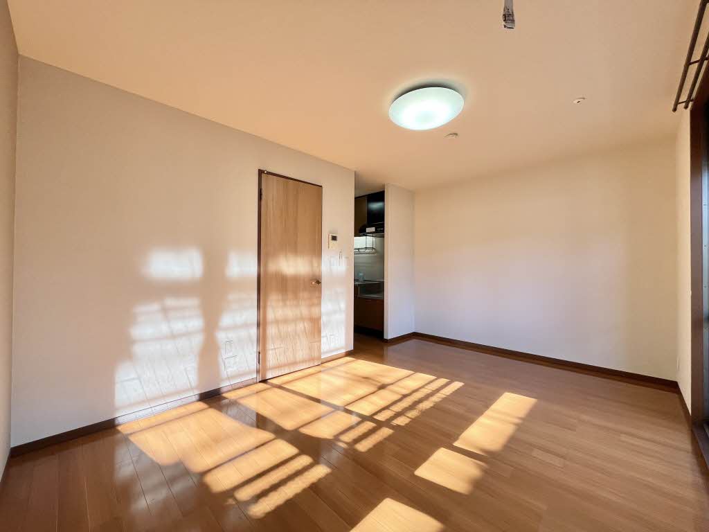 リべルテ・ドミール B102号-2