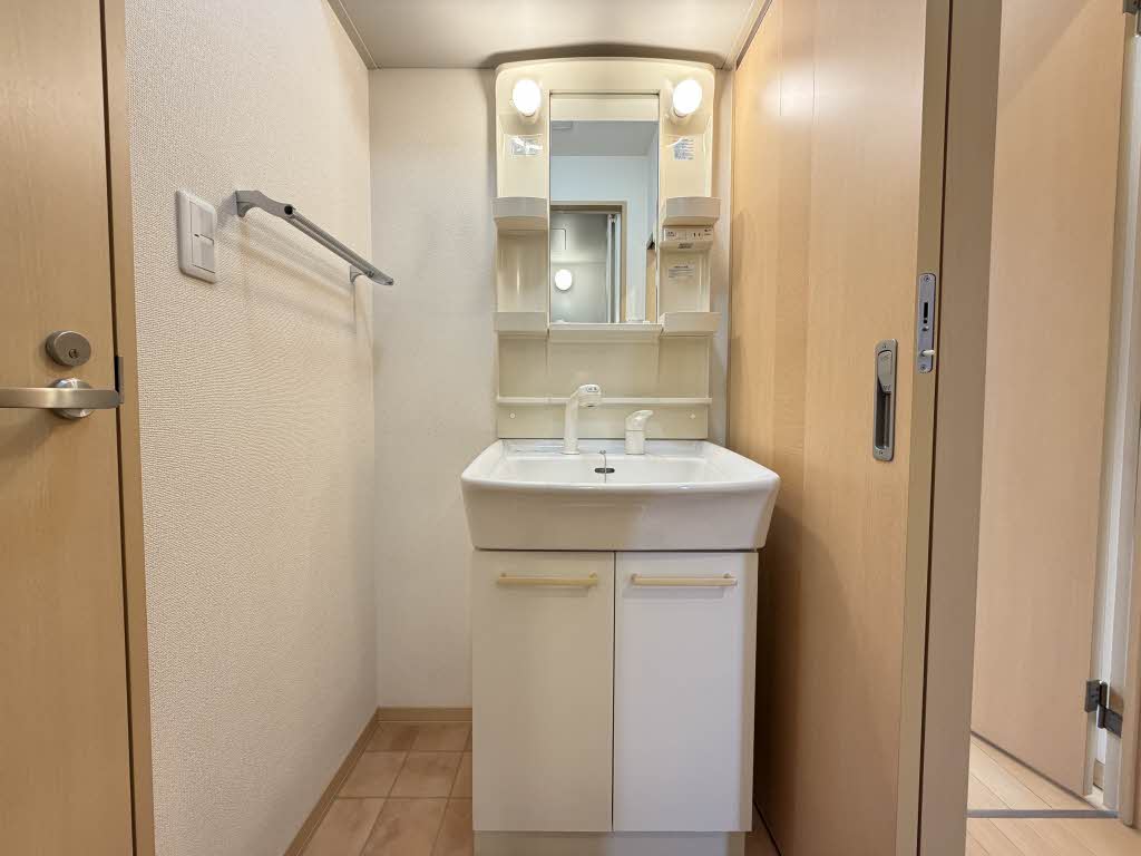 ベル　グランシャリオ 0107号-5