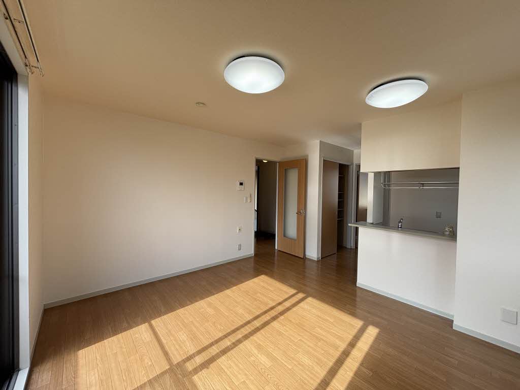 アベニュー B201号-2