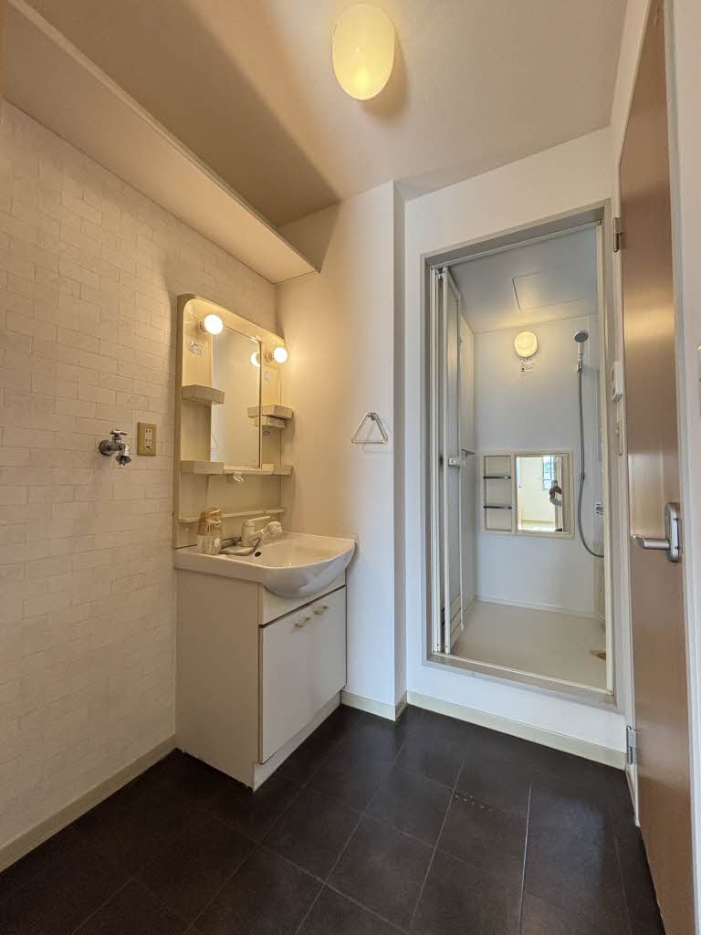 アベニュー C202号-4