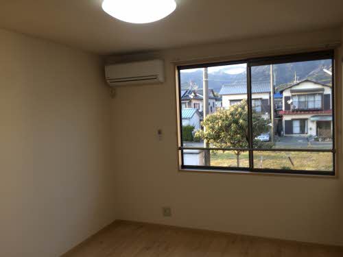 クレール石川 A202号-4