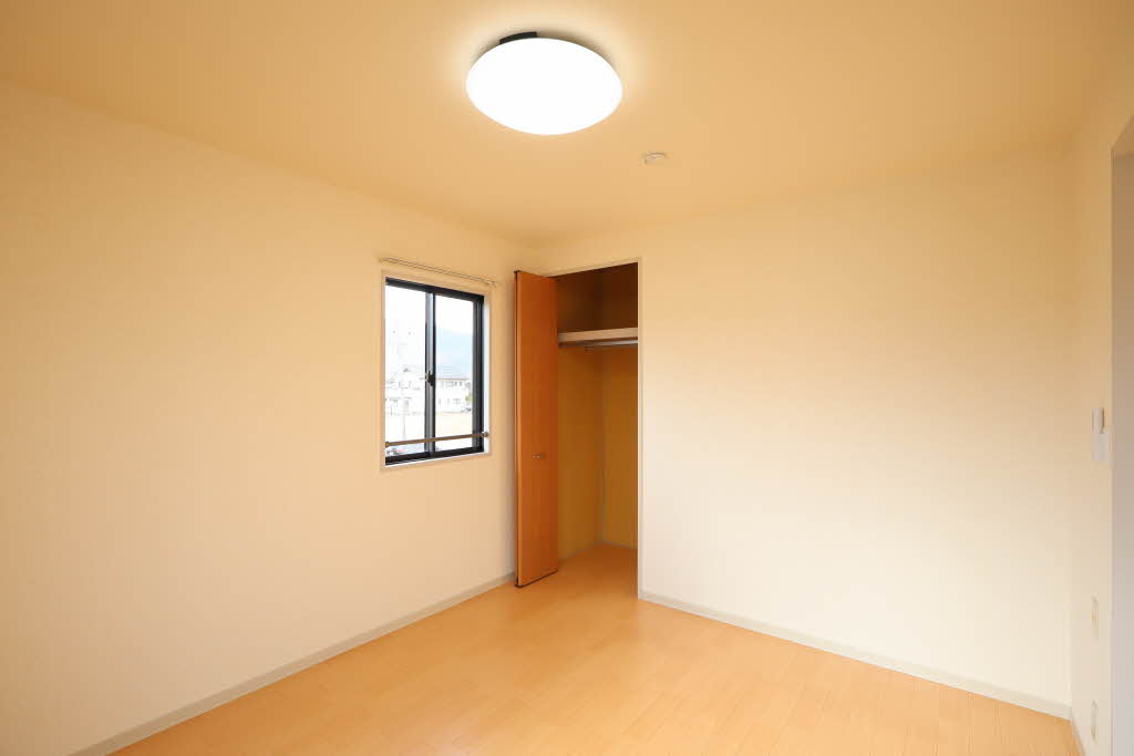 グリーンコート E202号-6